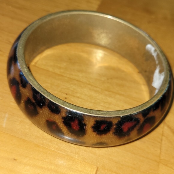 The Unbranded Brand Jewelry - Vintage Style Leopard Print Wide Bangle Bracelet Resin Statement Jewelry